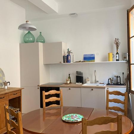 Superbe Appartement Familial En Coeur De Ville - Parking - Petit Dej Sur Demande La Ciotat Exterior photo